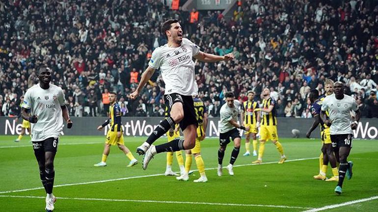 24 hafta sona erdi Galatasaray lider, Fenerbahçe takipte