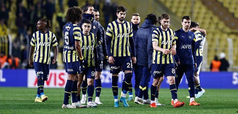 Dünya devi, Fenerbahçeye o yıldızını önerdi Maaşının büyük bölümünü karşılayacaklar