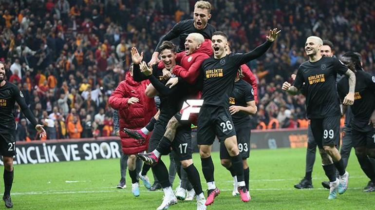 Galatasaray-Kasımpaşa maçında özel konuk