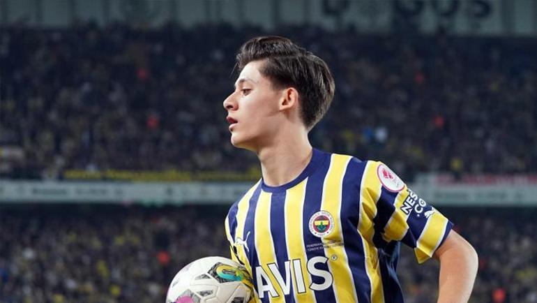 Fenerbahçenin Galatasarayın elinden kaptığı genç yıldıza Fulham talip oldu