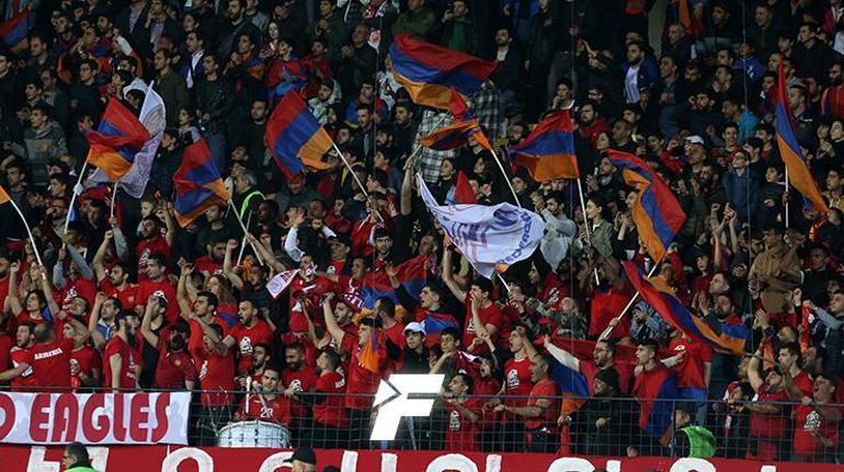 Ermenistan-Türkiye maçında büyük saygısızlık