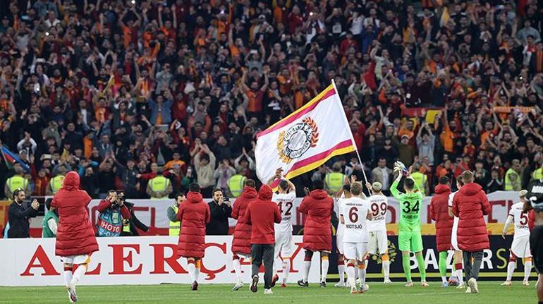 Sahne Gomis ve Icardinin (ÖZET) Karabağ-Galatasaray maç sonucu: 1-2