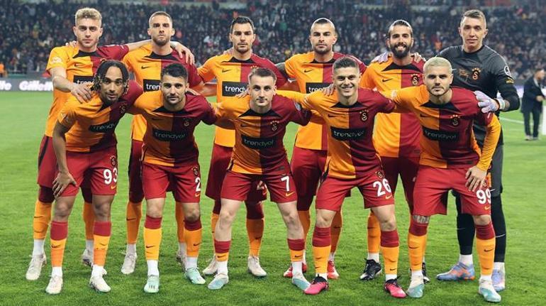Galatasarayda formalar yok sattı