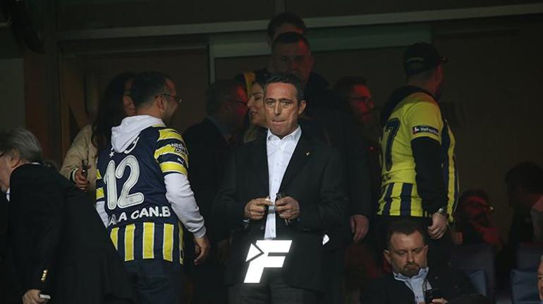 Kadıköy düştü, Fenerbahçe taraftarı isyan etti: Yönetim istifa