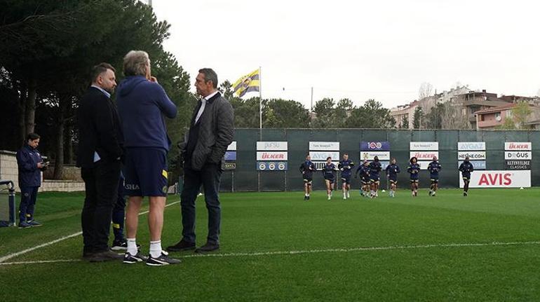 Fenerbahçe antrenmanında Başkan Ali Koç sürprizi