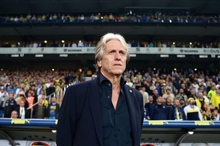 Jorge Jesus’tan Enner Valenciaya: Penaltıya takılma, sana ihtiyacımız var