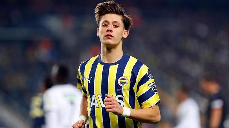 Fenerbahçede Emre Mor sınıfı geçti