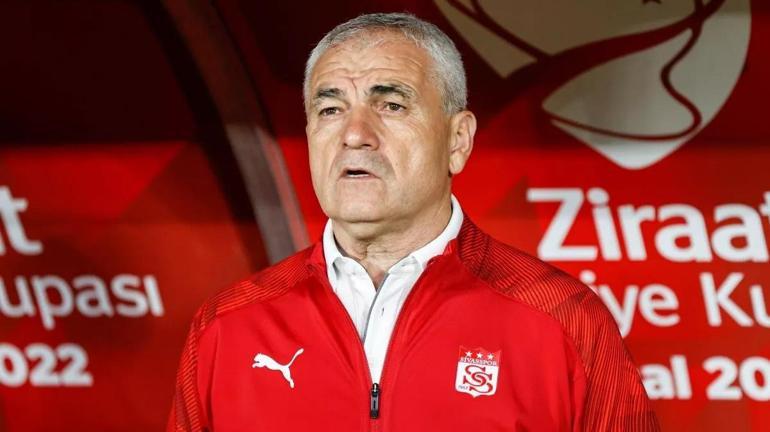 Sivasspor Teknik Direktörü Rıza Çalımbay fark yaratıyor Herkes onun peşinde