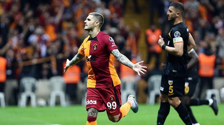 Mauro Icardi, Galatasarayda kalacak mı Taraftarı heyecanlandıran açıklama...
