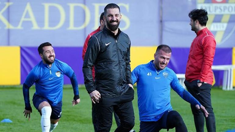 Arda Turandan ilk transfer Galatasarayın yıldızını alıyor