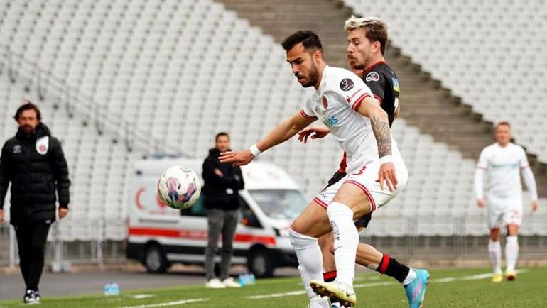 (ÖZET) Karagümrük - Antalyaspor maç sonucu: 0-1 | Antalyaspordan kritik 3 puan