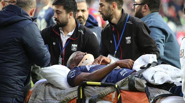 Fenerbahçede Enner Valencia korkuttu Hastaneye kaldırıldı, müjdeli haber geldi