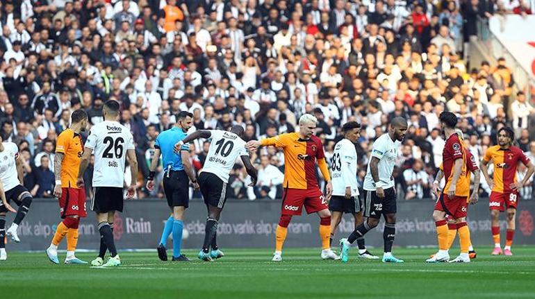 Beşiktaş-Galatasaray derbisinde sürpriz konuk Şenol Güneş kadroyu bozmadı, Okan Buruktan tek değişiklik