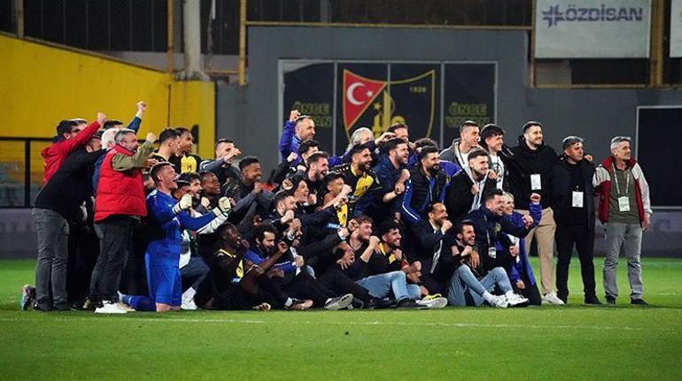 Emeka Eze iş başında (ÖZET) İstanbulspor-Giresunspor maç sonucu: 1-0