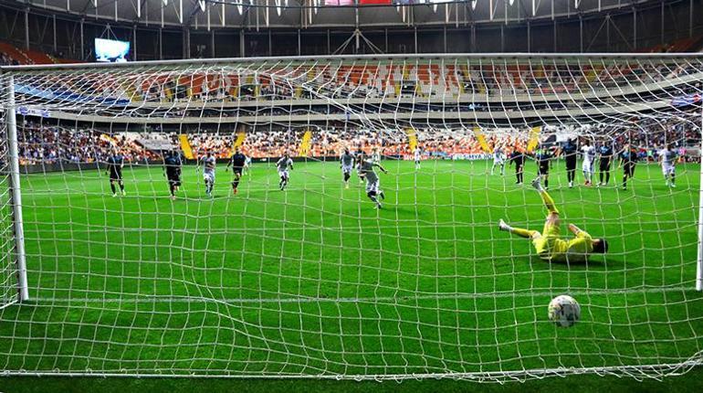 (ÖZET) Adana Demirspor - Alanyaspor: 4-2 | Adana Demirden üst üste 5. galibiyet
