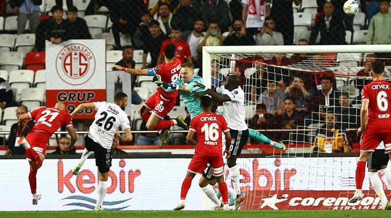 Antalyasporda Nuri Şahin, kazanan kadroyu bozmadı ama...