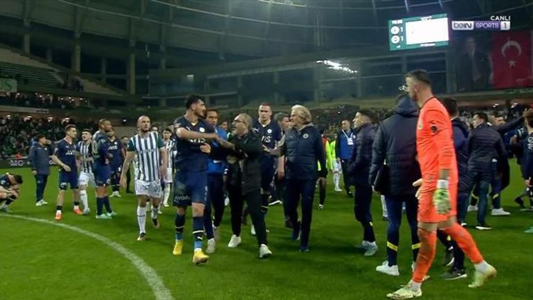 Giresunspor-Fenerbahçe maçı bitti, saha karıştı, soyunma odasına kadar sürdü