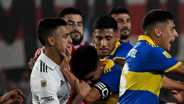 River Plate - Boca Juniors derbisinde savaş çıktı: 7 kırmızı kart