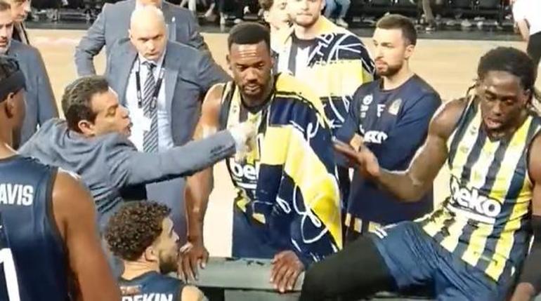 Fenerbahçe Bekoda Dimitris Itoudis - Johnathan Motley gerginliği Soyunma odasına yolladı