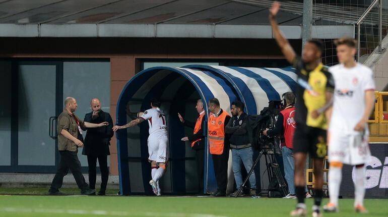 Galatasarayda maç sonrası Zanioloya sert eleştiri Bunu İtalyada aklına dahi getirebilir miydi