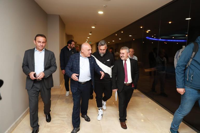 TFF Başkanı Mehmet Büyükekşiden Kasımpaşaya ziyaret