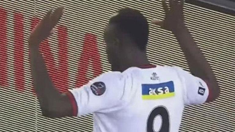 Mbaye Diagneden olay Trabzonspor hamlesi Gol sonrası şaşırtan hareket...