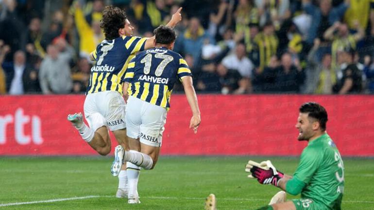 FENERBAHÇE KUPADA FİNALDE (ÖZET) Fenerbahçe-Sivasspor maç sonucu: 3-0