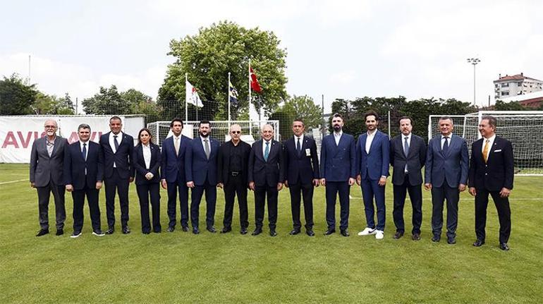 TFF Başkanı Mehmet Büyükekşi ve TFF Heyeti Fenerbahçe akademisini ziyaret etti