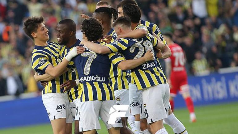KADIKÖYDE TATSIZ ZAFER (ÖZET) Fenerbahçe - Antalyaspor maç sonucu: 2-0