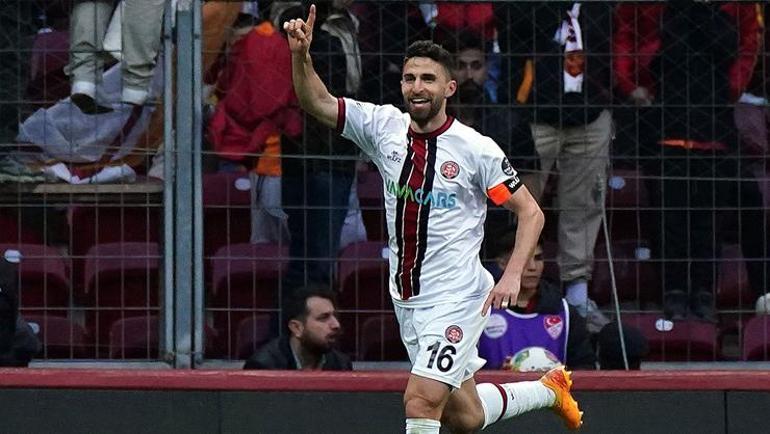 Son dakika transfer haberi: Trabzonspor yıldız futbolcu için harekete geçti