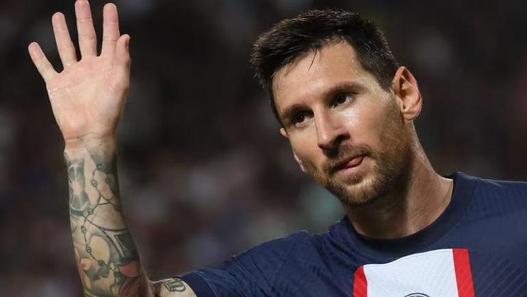 PSG, Lionel Messinin ayrılığını resmen açıkladı..