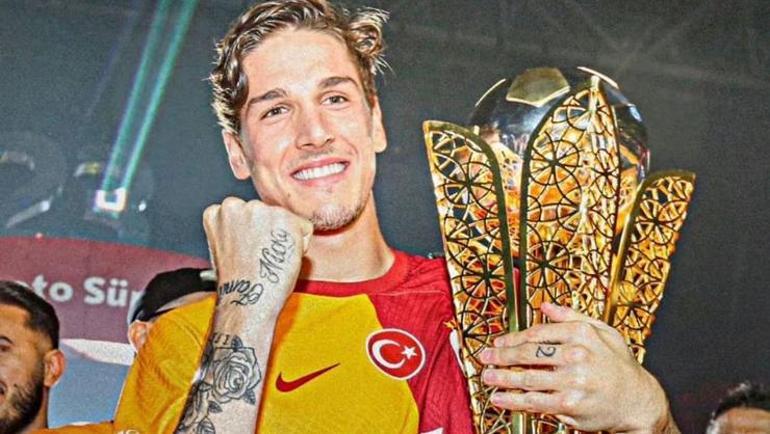 Galatasarayda şampiyonluk kutlamasında Icardi görüşmesi Bizzat Dursun Özbek...