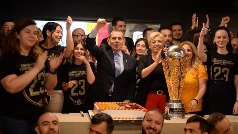 Galatasarayda kutlamalar bitmiyor