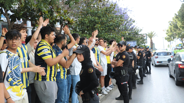 Fenerbahçe kafilesi İzmirde