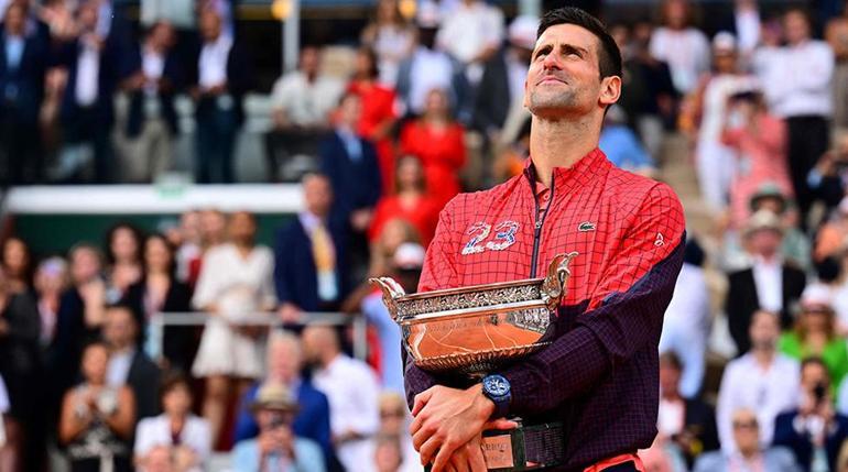 Fransa Açıkta kazanan Novak Djokovic 23. Grand Slam şampiyonluğu ile tarihe geçti