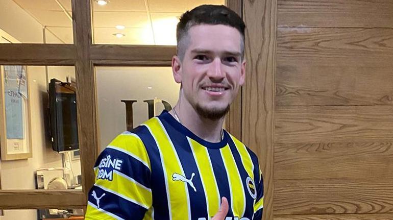 Fenerbahçenin ilk bombası Ryan Kent 4 yıllık imza, maaşı belli oldu