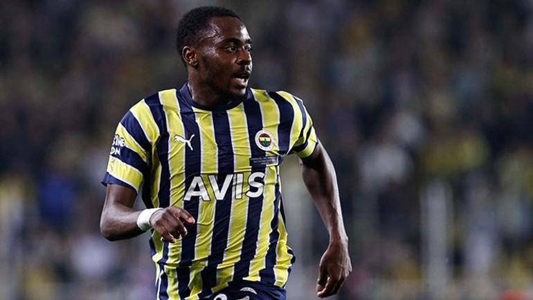 Fenerbahçede ayrılık yakın Yıldız oyuncu teklifleri değerlendiriyor