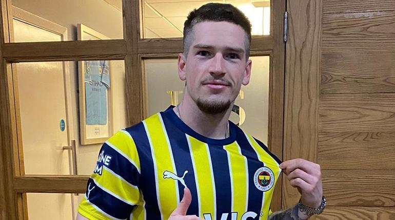 Fenerbahçenin yeni transferi Ryan Kent, İstanbula geldi