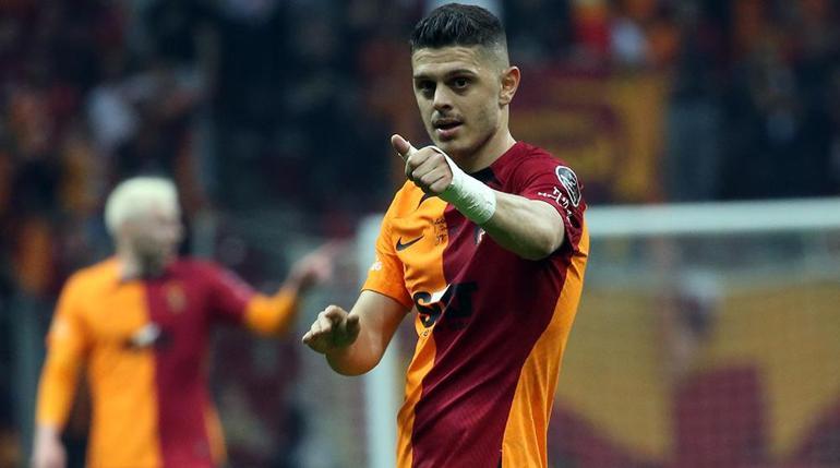 Galatasarayda Okan Buruktan Zaniolo kararı Yönetimle görüştü...