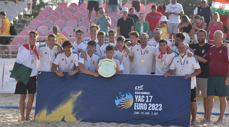U17 plaj hentbolda şampiyonlar Hollanda ve Macaristan