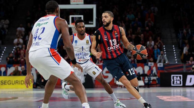 Anadolu Efes, yıldız oyuncu ile anlaşma sağladı Fenerbahçenin listesindeydi...