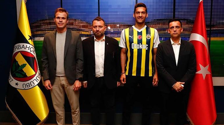 Umut Nayir resmen Fenerbahçede Forma numarası belli oldu...