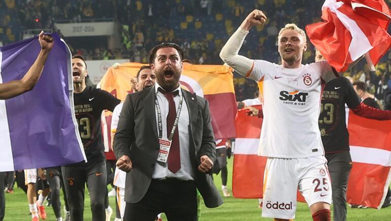 Galatasaray Teknik Direktörü Okan Buruk açıkladı İki yıldız kalıyor
