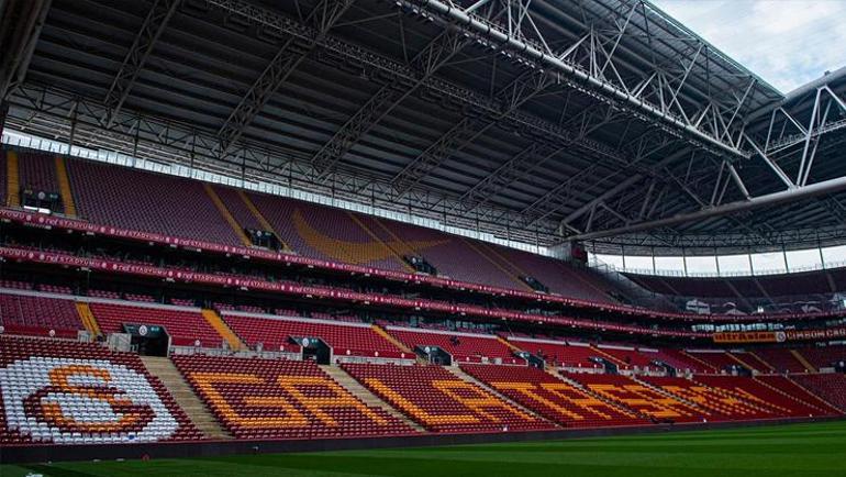Galatasaray açıkladı Pazar günü imza şov
