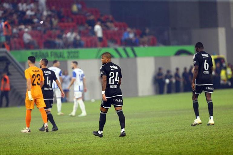 KF Tirana-Beşiktaş maçında gerginlik 15 dakika geç başladı