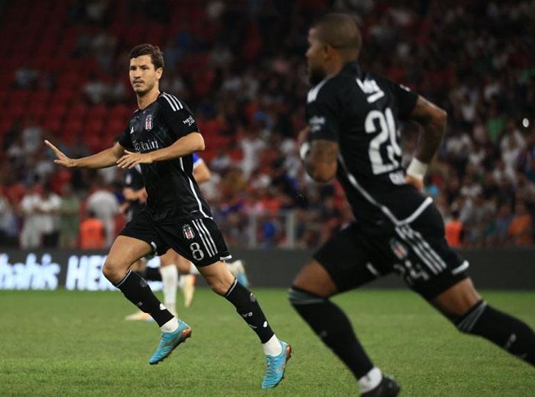 Tirandaki olaylı maçta Beşiktaş cevabı sahada verdi Amartey ve Aboubakardan enfes gol