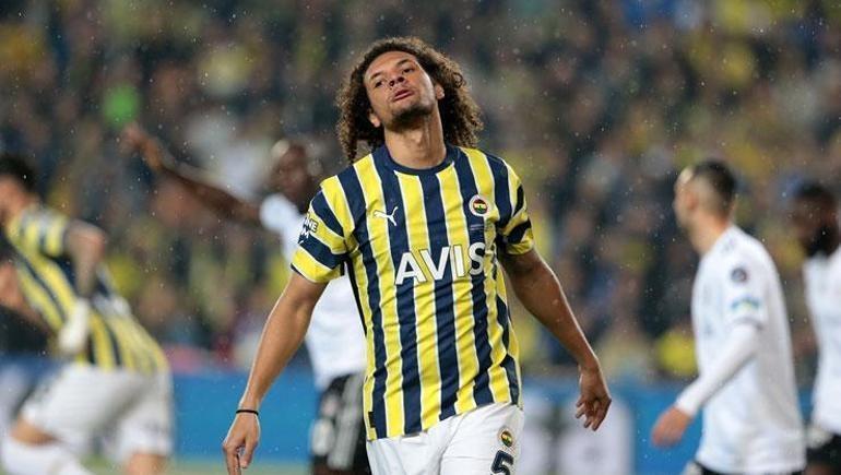 Fenerbahçeye futbolcu satışından para yağdı Rekor gelir