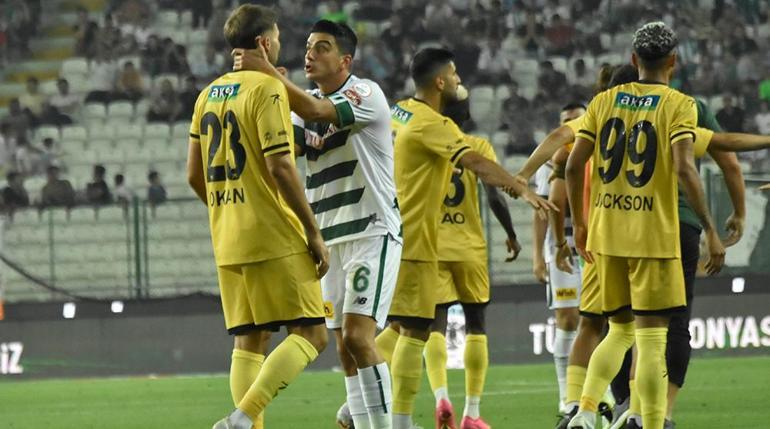 (ÖZET) Konyaspor - İstanbulspor maç sonucu: 1-1 | 2 gol, 3 kırmızı kart, 1 kaçan penaltı...