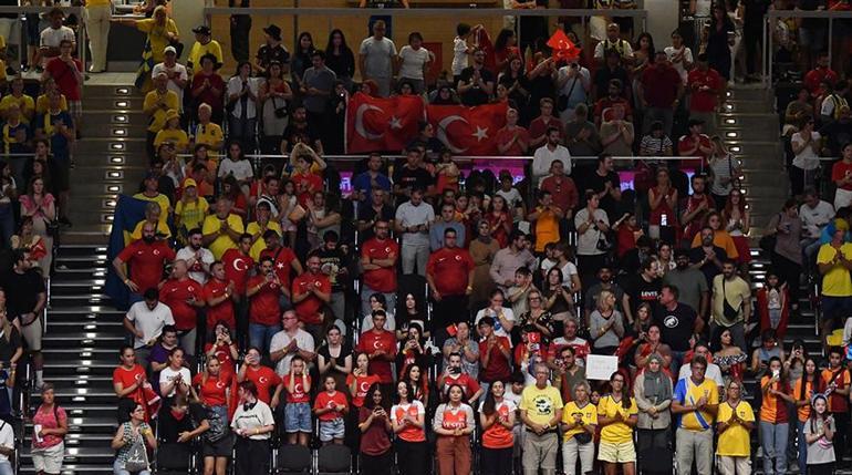 (ÖZET) Türkiye - İsveç voleybol maçı sonucu: 3-0 | Avrupa Şampiyonasına galibiyetle başladık