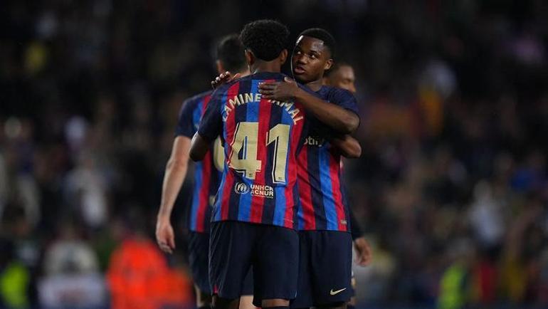 Lamine Yamal tarihe geçti, 7 gollü maçı Barcelona kazandı, Villarreal yıkıldı
